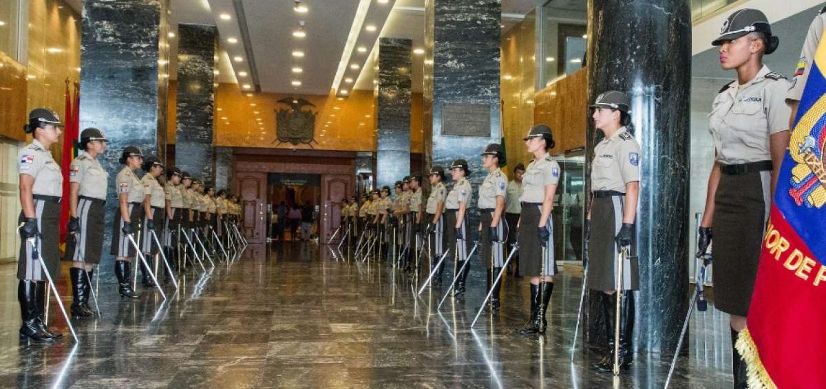 El viernes, la escolta legislativa se preparaba para la sesi&oacute;n de este 24 de mayo.
