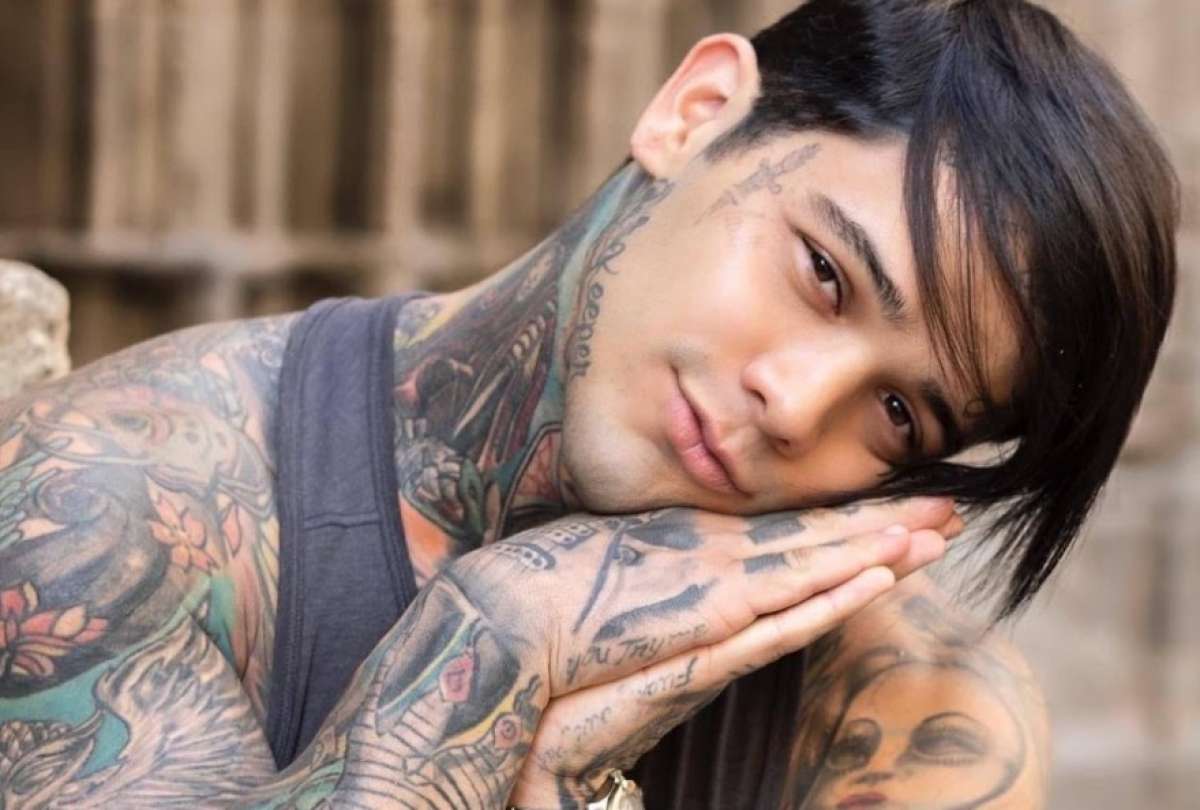 Yeferson Cossio, influencer, festej&oacute; el cumplea&ntilde;os de sus dos mascotas y dijo que era una fiesta therian.