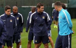 Lampard jugar&aacute; con el City cedido hasta su marcha a New York