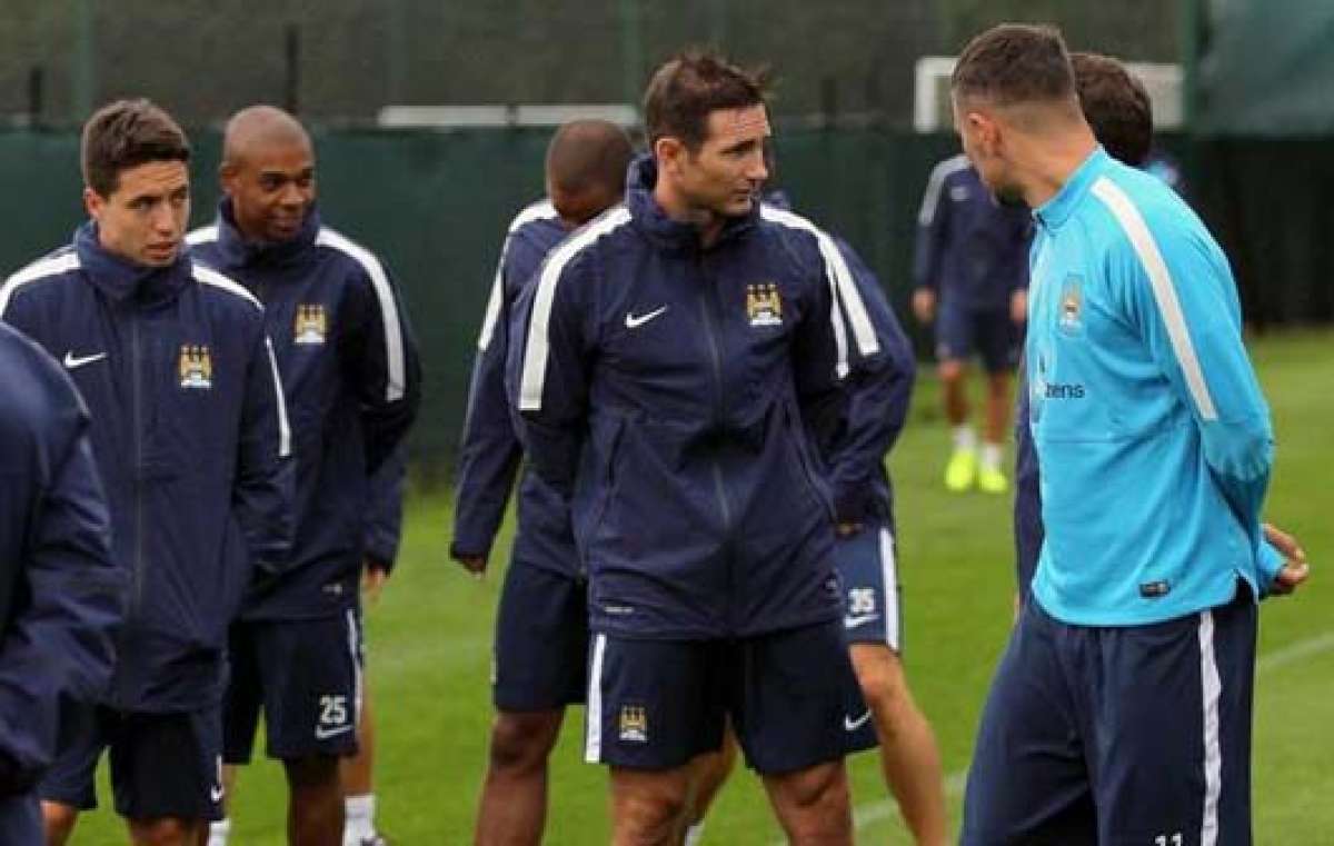 Lampard jugar&aacute; con el City cedido hasta su marcha a New York