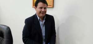 Ministro de Ambiente notific&oacute; suspensi&oacute;n a obra Macuma-Taisha.