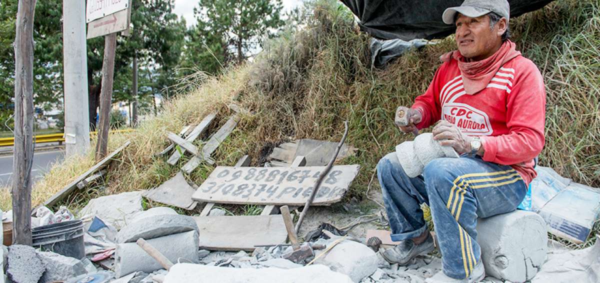 'Don Pica', el hombre que da vida a las piedras