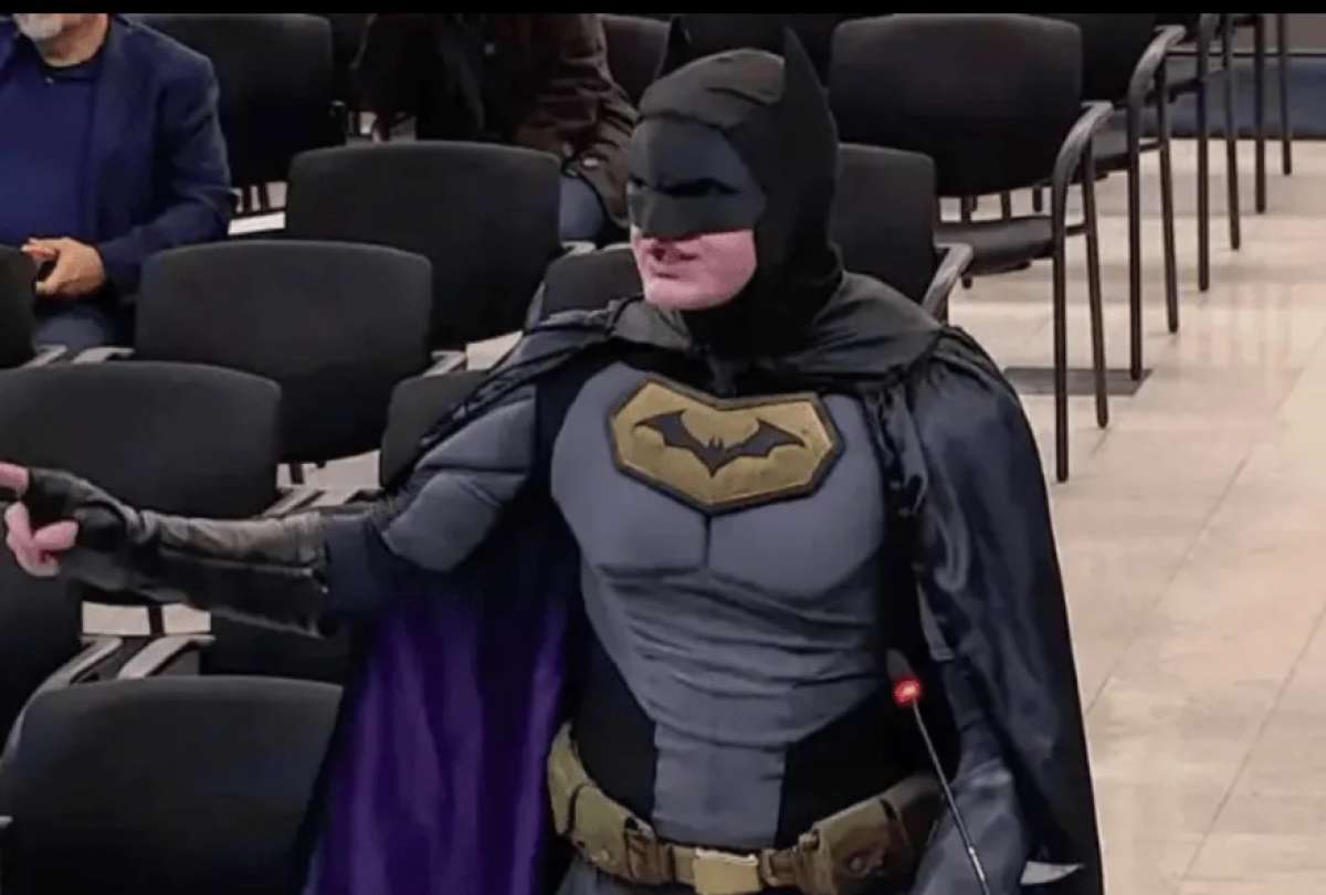 Ocurri&oacute; en el Concejo Municipal de Santa Clara, California.