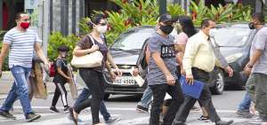 Los ciudadanos usan la mascarilla como principal medida de prevenci&oacute;n. El puerto principal est&aacute; en sem&aacute;foro amarillo desde el 20 de mayo.