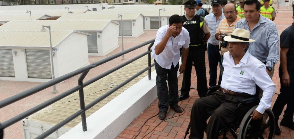 Len&iacute;n Moreno recorri&oacute; varios sectores de Manta