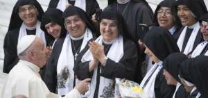 El papa Francisco preside la audiencia general semanal en el aula Pablo VI en la Ciudad del Vaticano.