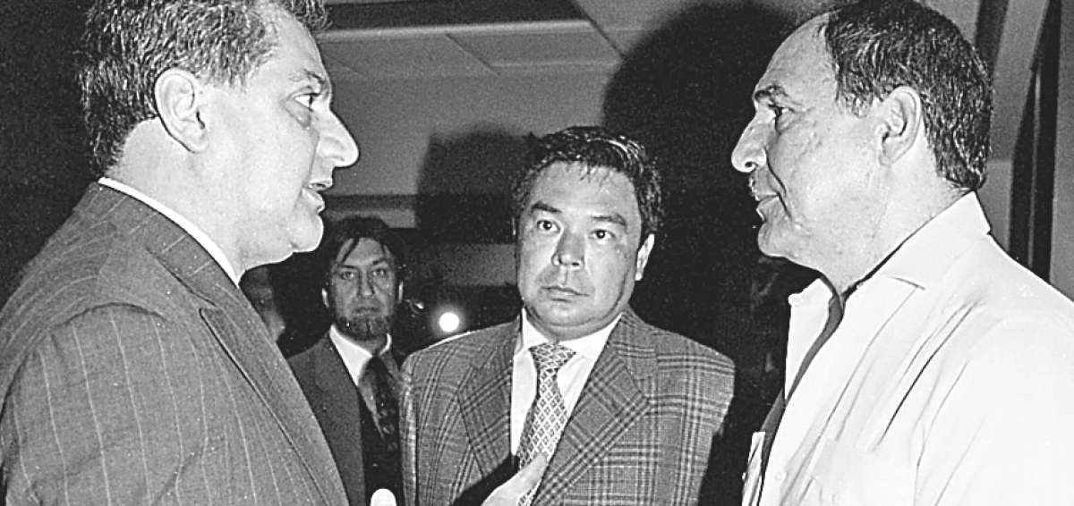 EL TEL&Eacute;GRAFO, 1996. Roberto Isa&iacute;as Dassum, poderoso asesor econ&oacute;mico del gobierno de Abdal&aacute; Bucaram.