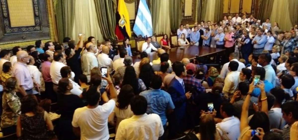 La cita se realiz&oacute; en el Sal&oacute;n de la Ciudad, en la Alcald&iacute;a.