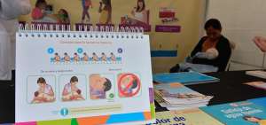 El Ministerio de Salud organiza el tercer concurso de fotos de madres que dan de lactar a sus hijos. Las tomas deben resaltar aspectos culturales.