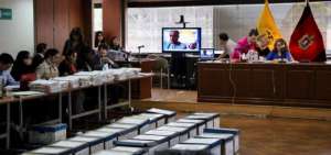 Con otro recurso se dilata el juicio por el caso Sobornos