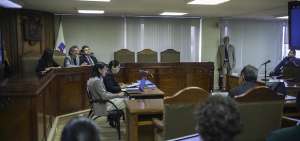 En la audiencia en la Corte Constitucional, el demandante, Ra&uacute;l Cabanilla, pidi&oacute; que se declarara la inconstitucionalidad del requisito.