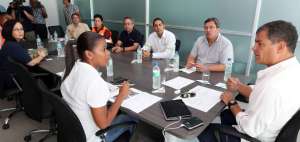 Al llegar a Esmeraldas, el presidente Correa se reuni&oacute; con el COE provincial para analizar las acciones a tomar ante los nuevos temblores.