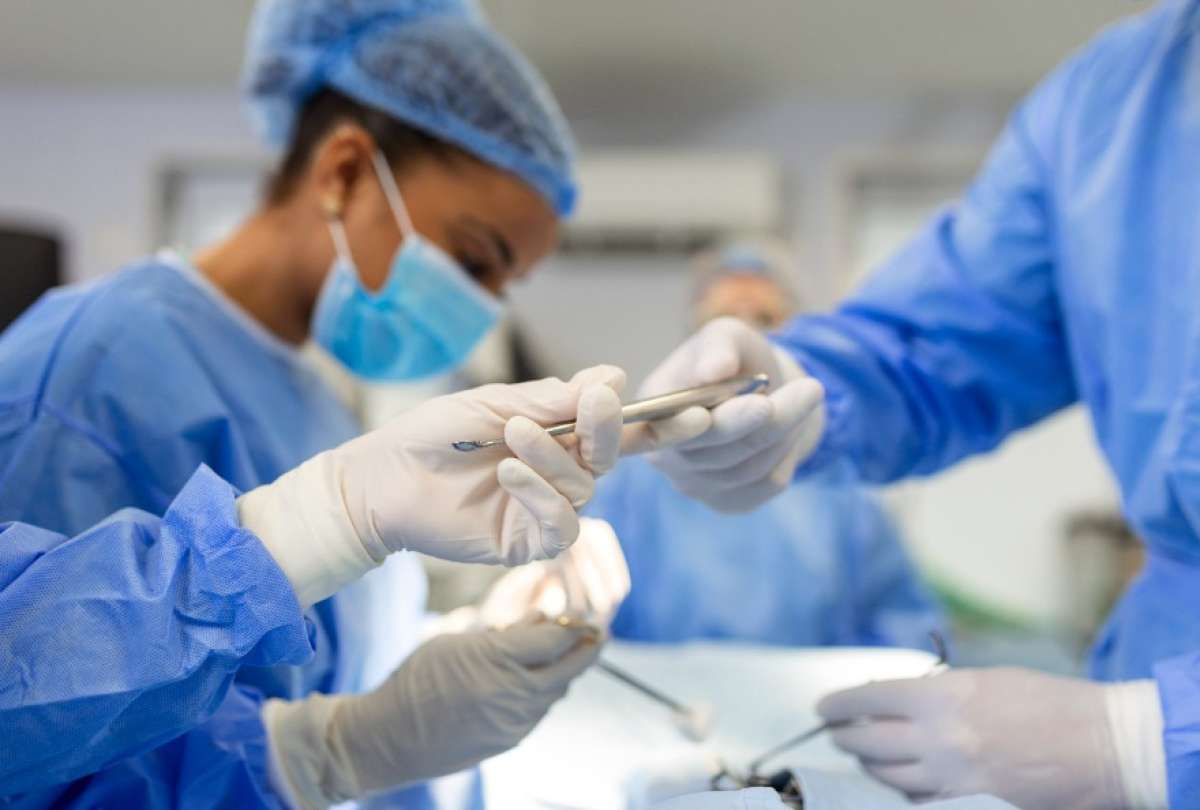 Las t&eacute;cnicas m&iacute;nimamente invasivas permiten tratar lesiones de rodilla, hombro, cadera y otras articulaciones.