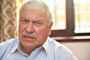 Cabrera hace lobby con autoridades pol&iacute;ticas francesas