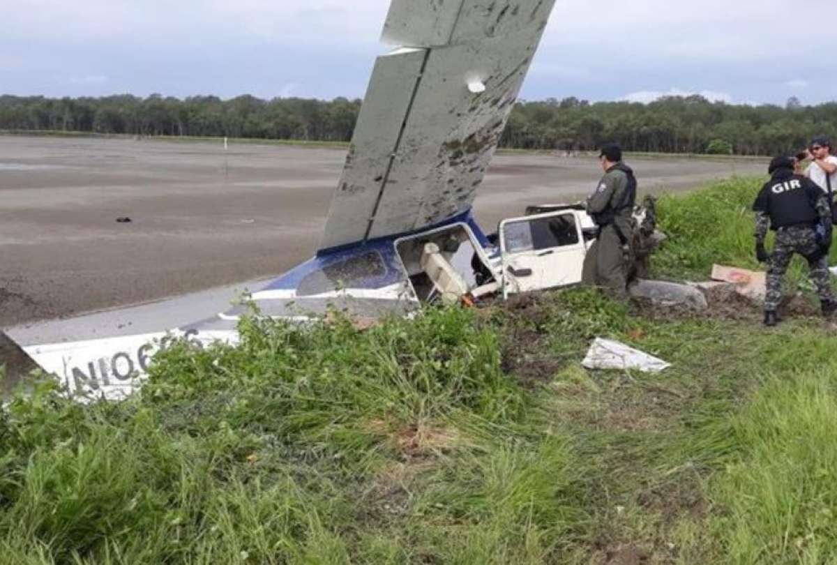 Gobierno plantea propuesta para derribar aeronaves irregulares en el espacio a&eacute;reo
