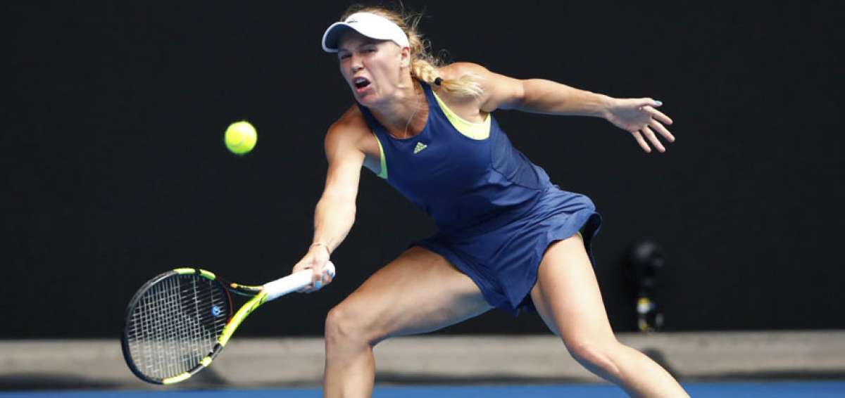 Wozniacki estrena n&uacute;mero uno con victoria en San Petersburgo