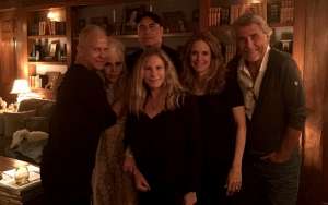 Lady Gaga, John Travolta y Barbra Streisand se re&uacute;nen por trabajo