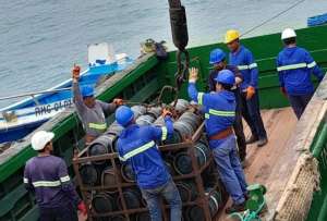 Los cilindros ya fueron descargados del buque