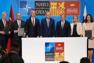 La OTAN logra que Turquía acepte la entrada de Suecia y Finlandia países nórdicos