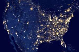 Gracias a un instrumento espacial fue posible observar el lado oscuro del planeta y detectar las luces.