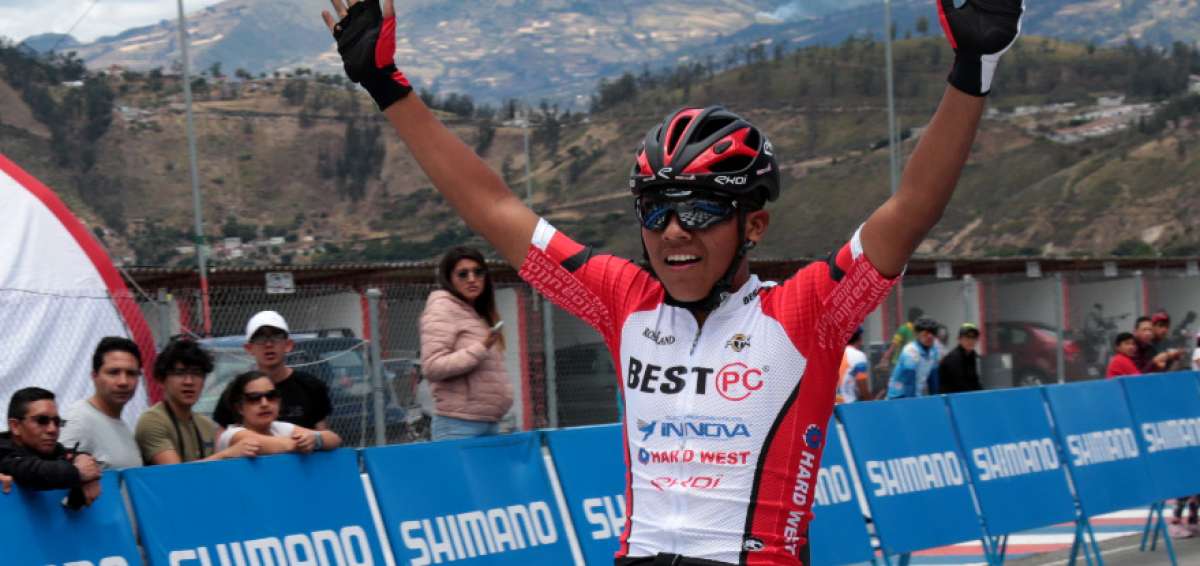 La prueba cicl&iacute;stica que se realiz&oacute; como parte de los festejos por los 33 a&ntilde;os de autonom&iacute;a universitaria de la Universidad T&eacute;cnica del Norte.