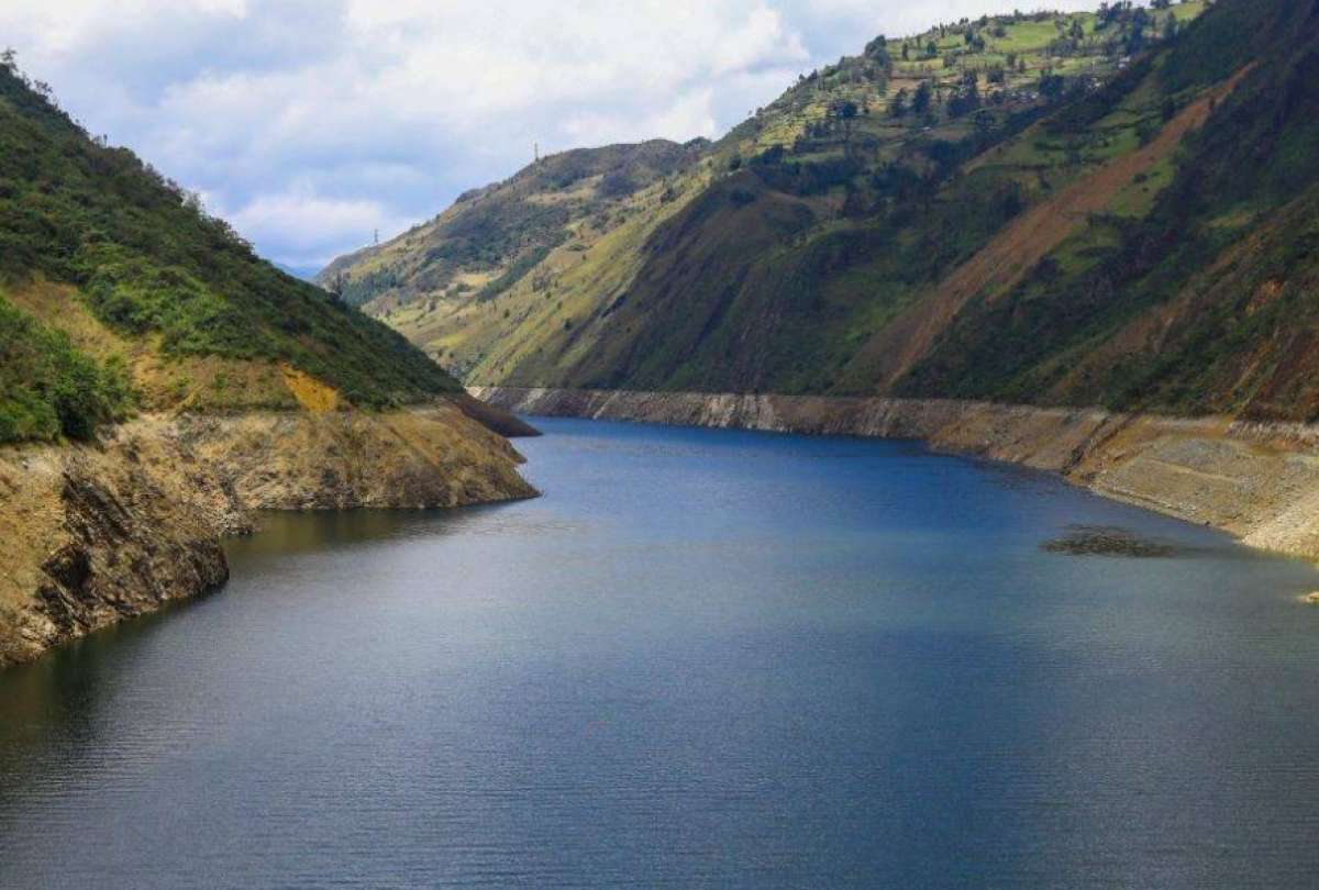 La lluvias en el Austro mejoran la condici&oacute;n de Mazar.