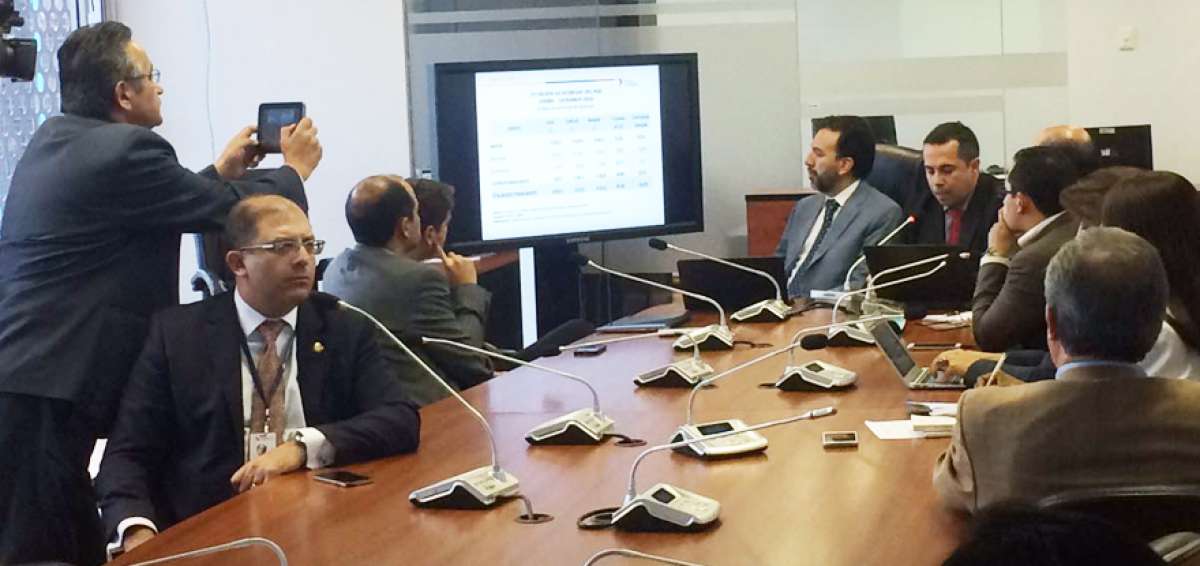 La Comisi&oacute;n de R&eacute;gimen Econ&oacute;mico recibi&oacute; el mi&eacute;rcoles en la tarde al viceministro de Econom&iacute;a, Fernando Soria.