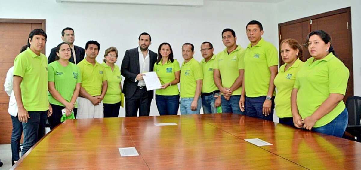 Candidatos observan 10 contratos con el Cabildo por $ 52 millones