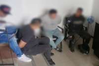 La Policía Nacional detuvo a los implicados en un robo a un centro comercial.