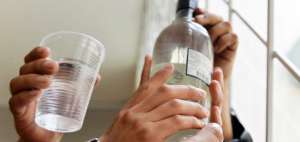 Los cotopaxenses empiezan a consumir licor a los 14 a&ntilde;os