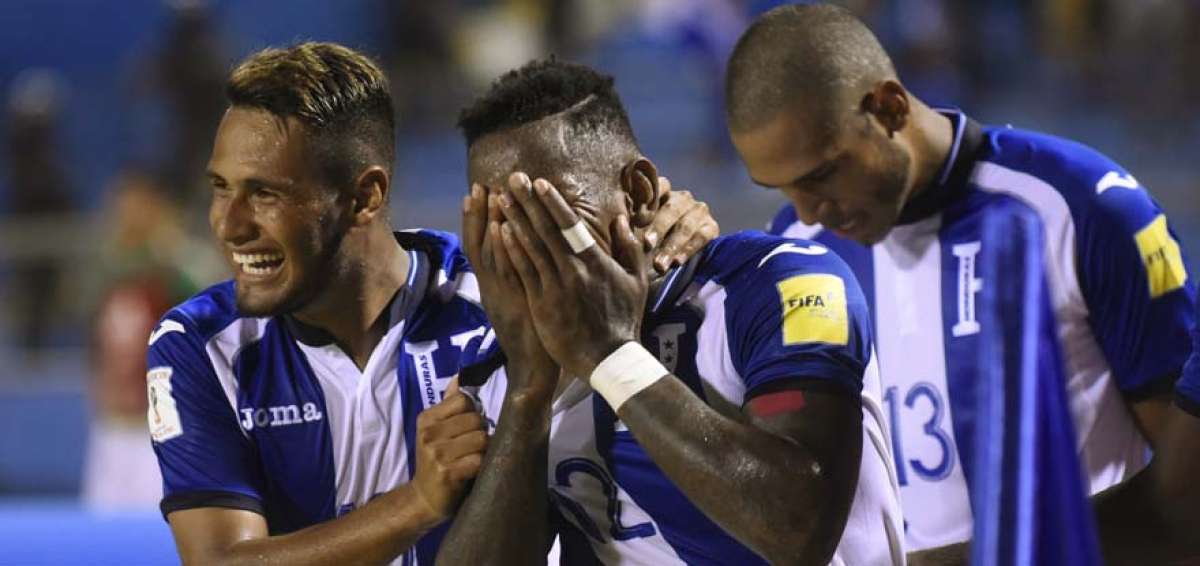 Honduras a repechaje tras vencer a M&eacute;xico