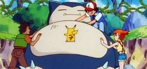Snorlax es uno de los pokemones m&aacute;s populares. La mayor&iacute;a del tiempo pasa dormido.