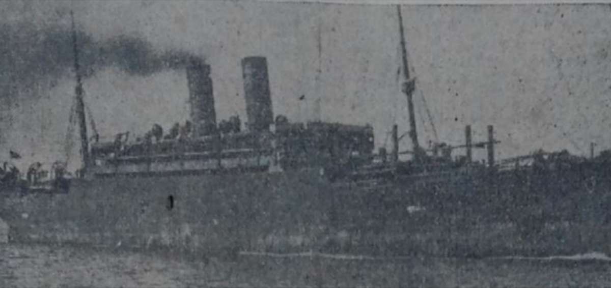 Un submarino alem&aacute;n ataca al transatl&aacute;ntico ingl&eacute;s RMS Andania