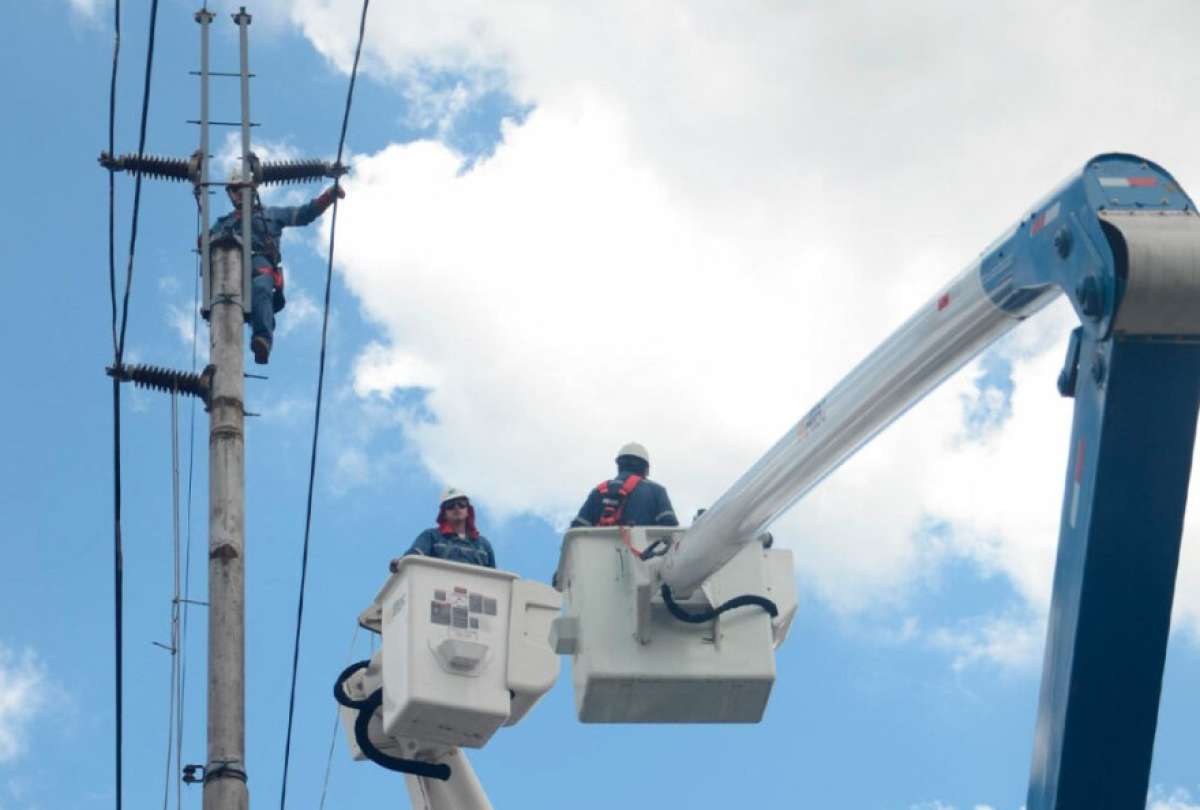 CNEL anuncia racionamientos programados de energ&iacute;a por obras en siete cantones
