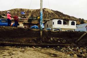 Santa Marianita, en Manta, result&oacute; afectada por fuerte aguaje
