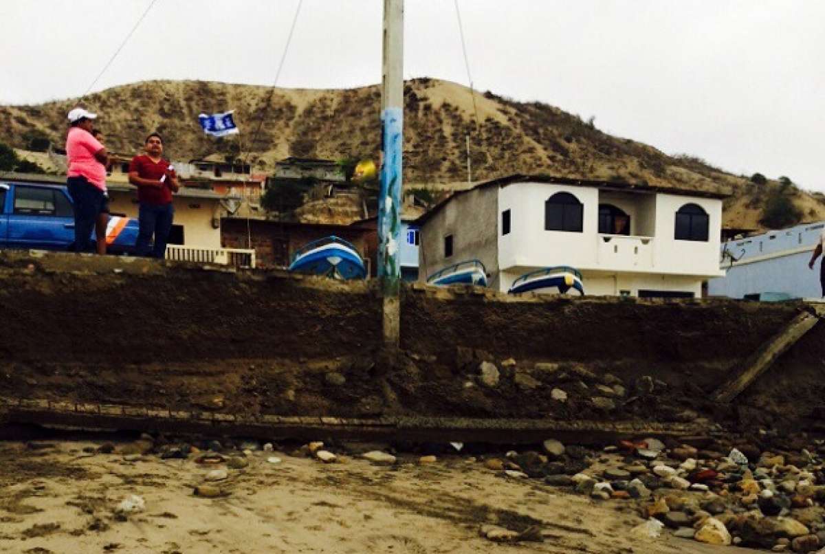 Santa Marianita, en Manta, result&oacute; afectada por fuerte aguaje