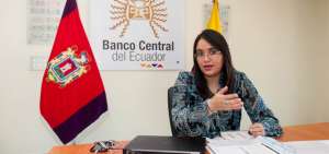 Ver&oacute;nica Artola, gerente del Banco Central del Ecuador, explic&oacute; las metodolog&iacute;as de las Cuentas Nacionales.