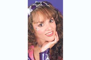 Tatiana Palacios Chapa. En la d&eacute;cada de los 80 fue conocida por canciones como &lsquo;Chicas de hoy&rsquo;, &lsquo;Mario&rsquo;, &lsquo;Detente&rsquo; y &lsquo;Cuando estemos juntos&rsquo;. 