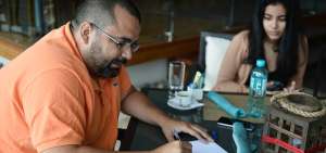 Fabrizio viajaba a cumplir con su tarea de escultor a distintas ciudades y cargaba la copa para afinar detalles. 