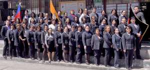 El cuerpo docente de la instituci&oacute;n educativa, del sur de Quito, est&aacute; liderado por la rectora Alicia Gualavis&iacute;.
