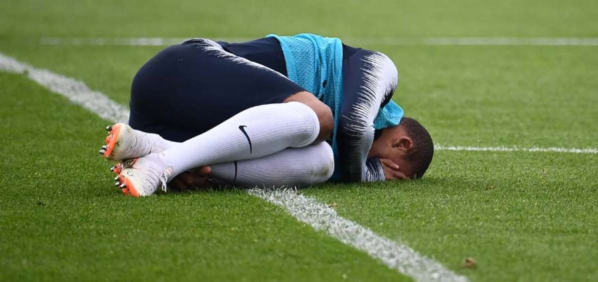 Mbapp&eacute; dice que est&aacute; bien tras el golpe que sufri&oacute; en el entrenamiento