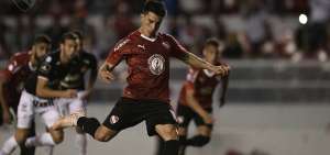 Fernando Gaibor anota un tanto en la goleada de Independiente