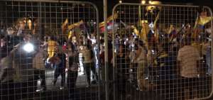 La Av. Carlos Julio Arosemena fue uno de los sitios donde se registraron protestas, dificultando el libre tr&aacute;nsito.