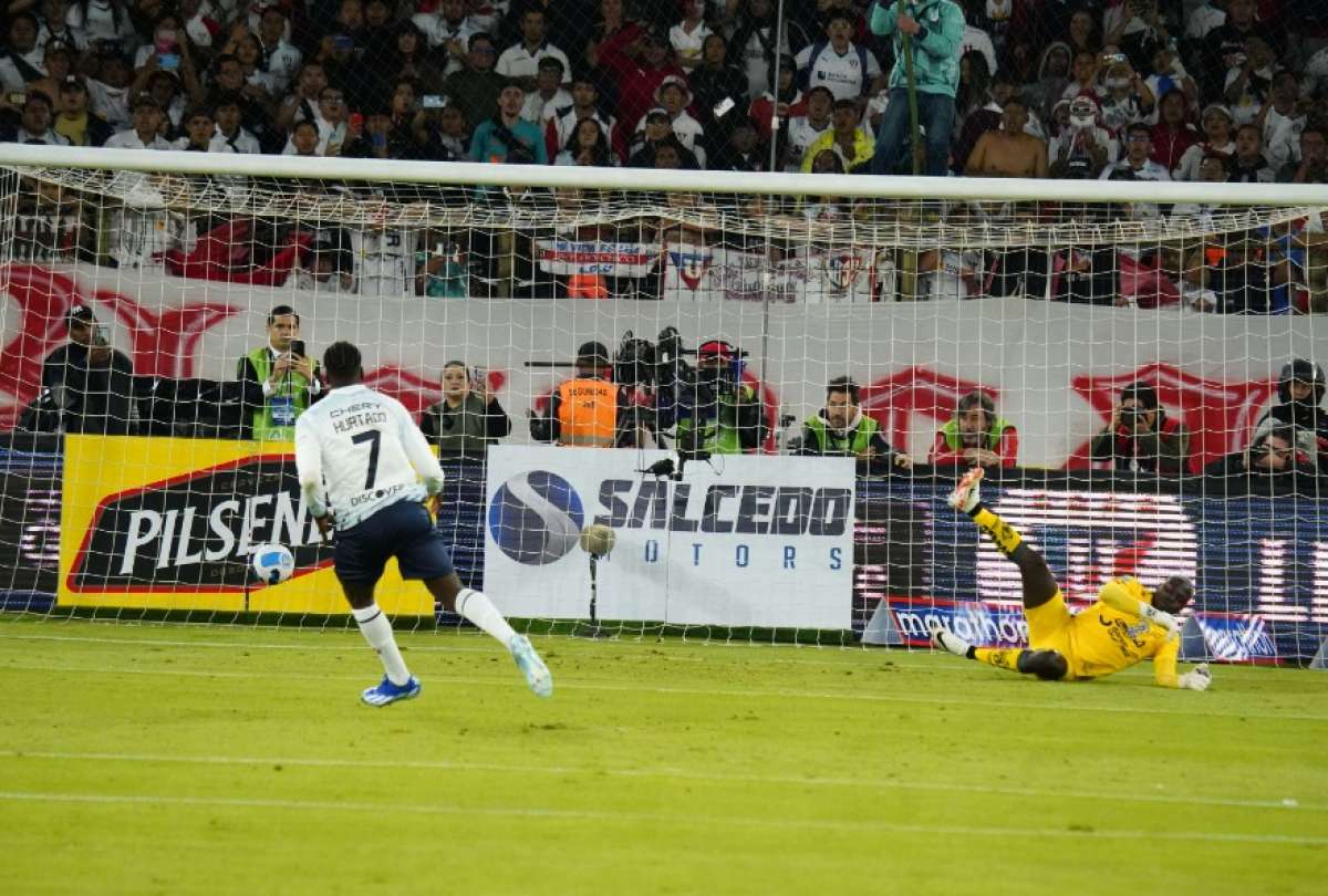 Liga derrotó en los penales a Independiente del Valle,