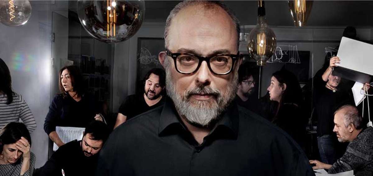 &Aacute;lex de la Iglesia dirigir&aacute; el  &ldquo;proyecto so&ntilde;ado&rdquo; de su vida, la serie 30 monedas