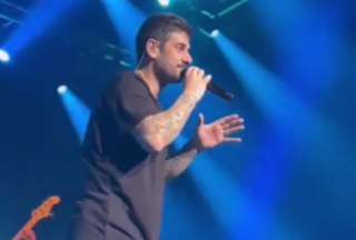 Pareja se compromete en matrimonio en pleno concierto de Melendi