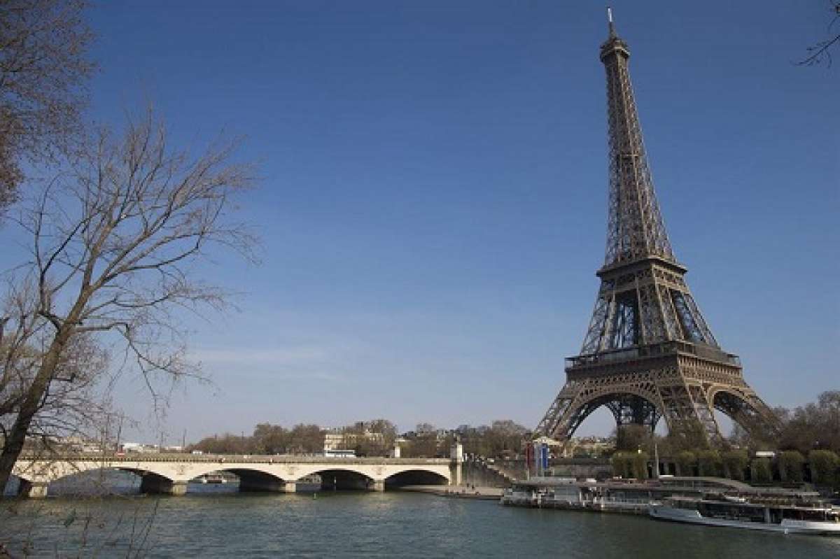  Vista general de la Torre Eiffel en Par&iacute;s, Francia. Foto: EFE