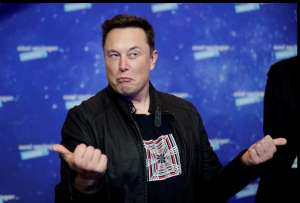 Elon Musk devolvió cuentas suspendidas a periodistas de Twitter. 