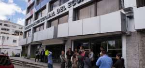 Corte Constitucional niega pedido de dictamen sobre consulta popular acerca de miner&iacute;a.