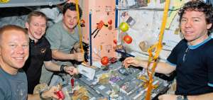 Los astronautas no se mueren de hambre en el espacio